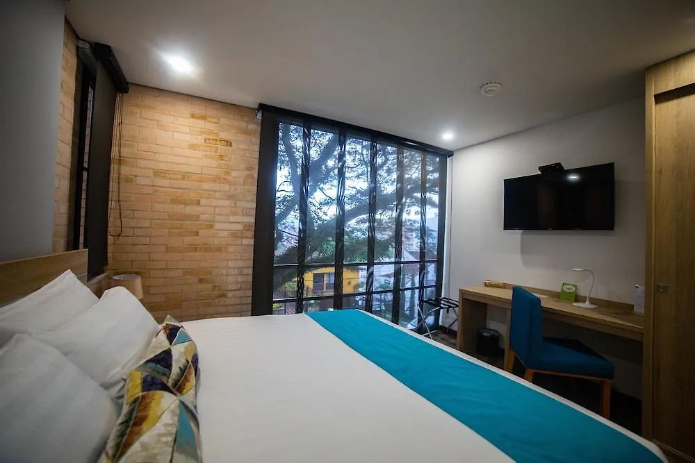 EcoHub Hotel Medellín 4*,
