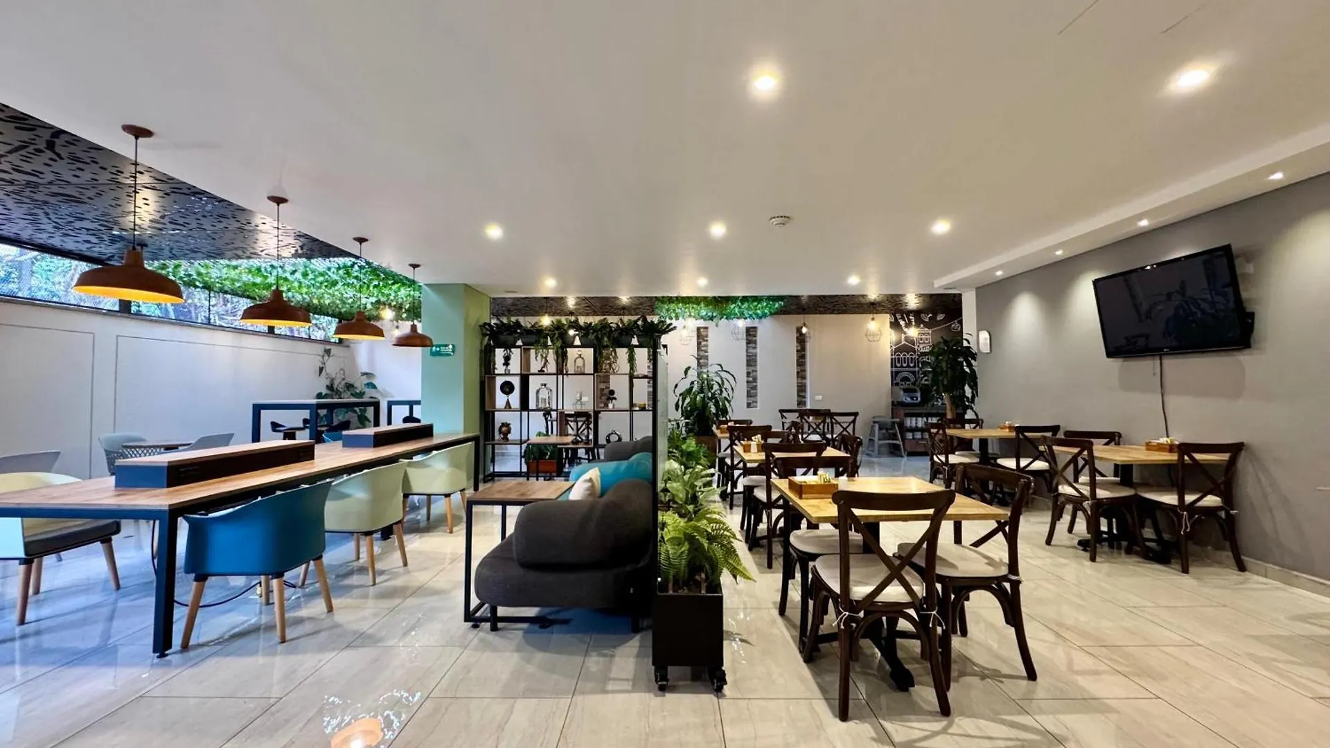 Ecohub Hotel Медельин 4*,