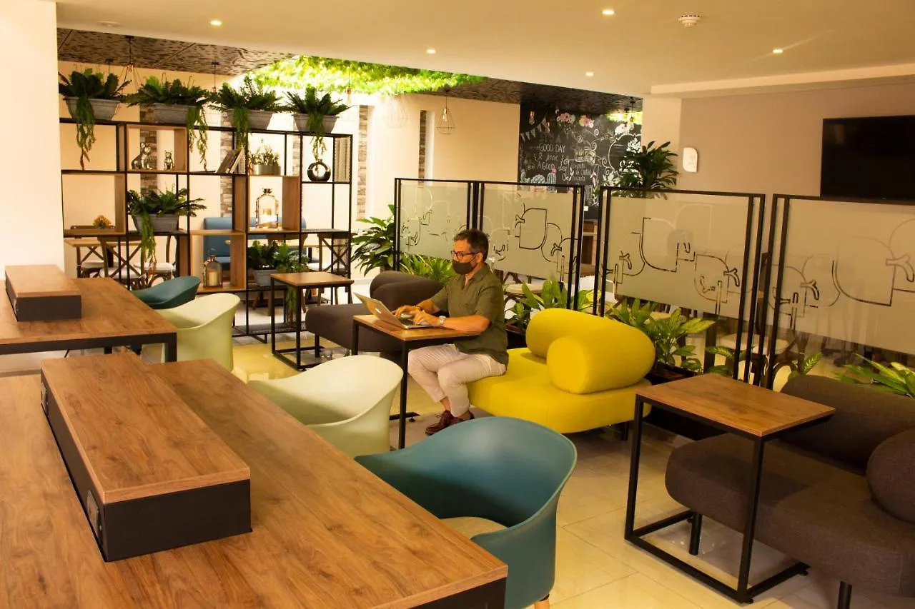 Ecohub Hotel Medellín