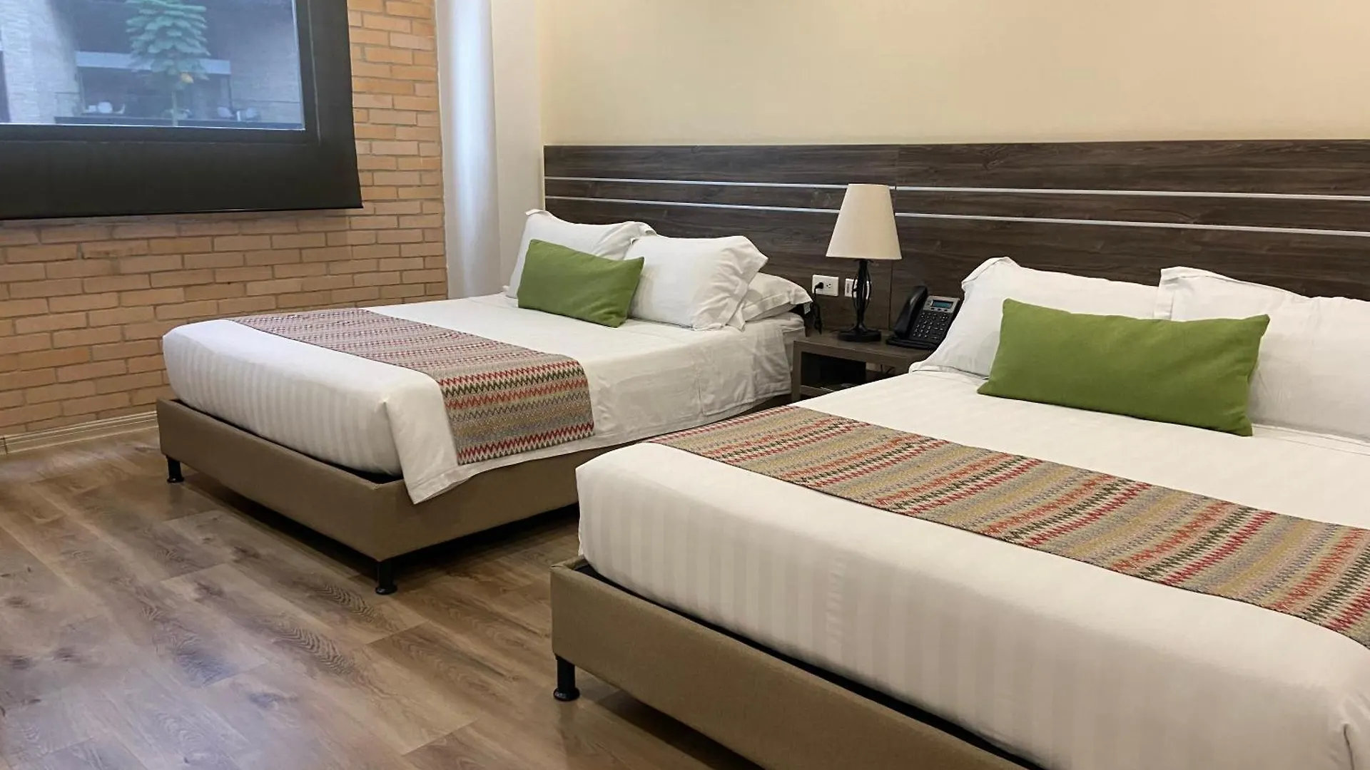Ecohub Hotel メデジン 4*,
