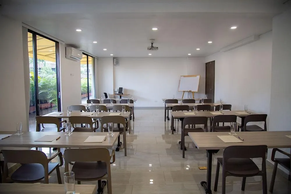 Ecohub Hotel Medellín Kolombiya